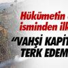 (Özel Haber) Virajı Alamayan Minibüs Otobüs Durağına Girdi (Özel Haber) Virajı Alamayan Minibüs Otobüs Durağına Girdi