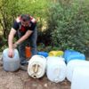 Taşıma suyla hintkeneviri tarlası yetiştirdi