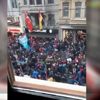 Trabzonsporlu taraftarlar GS Store'a saldırdı