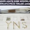 Polisin 'dur' ihtarına uymayan şüphelilerin üzerinden uyuşturucu çıktı Polisin 'dur' ihtarına uymayan şüphelilerin üzerinden uyuşturucu çıktı