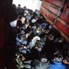 Kamyonetin kasasından 61 kaçak göçmen çıktı