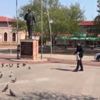 Sokağa çıkma yasağında sokak hayvanlarını polisler ... Sokağa çıkma yasağında sokak hayvanlarını polisler ...