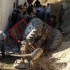 Traktör devrildi; 1 ölü, 2 yaralı Traktör devrildi; 1 ölü, 2 yaralı