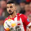 Fenerbahçe'nin istediği ancak PSV'ye imza atan Aziz Behich, forma şansı bulamıyor Fenerbahçe'nin istediği ancak PSV'ye imza atan Aziz Behich, forma şansı bulamıyor