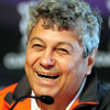 Lucescu'nun heykelini diktiler