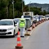 ‘Gelmeyin’ uyarılarına rağmen 4 kilometrelik araç kuyruğu oluştu ‘Gelmeyin’ uyarılarına rağmen 4 kilometrelik araç kuyruğu oluştu