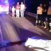 Motosiklet yarışı yaparken bariyerlere çarptı Motosiklet yarışı yaparken bariyerlere çarptı