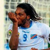 Mbokani bir adım önde Mbokani bir adım önde