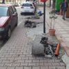 Otomobilini park edemeyen avukat belediyenin dubalarını kesti Otomobilini park edemeyen avukat belediyenin dubalarını kesti