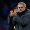 Manchester United'dan Mourinho kararı