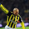 Alex'in heykeline araba çarptı