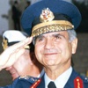 Tahsin Şahinkaya: Zengin darbeci! Tahsin Şahinkaya: Zengin darbeci!