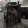Uyuşturucu bağımlısı genc 2 kişiyi rehin aldı Uyuşturucu bağımlısı genc 2 kişiyi rehin aldı