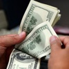 Dolar, TL karşısında değer kaybediyor Dolar, TL karşısında değer kaybediyor
