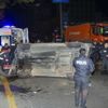 Ankara'da minibüsün çarptığı polis aracı takla attı: 2'si polis 4 yaralı Ankara'da minibüsün çarptığı polis aracı takla attı: 2'si polis 4 yaralı