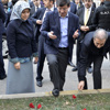 Davutoğlu, Ali Gaffar Okan'ın şehit edildiği noktaya karanfil bıraktı Davutoğlu, Ali Gaffar Okan'ın şehit edildiği noktaya karanfil bıraktı