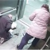 Asansörde akılalmaz kaza! Asansörde akılalmaz kaza!