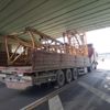 Esenyurt'ta TIR köprü altına sıkıştı Esenyurt'ta TIR köprü altına sıkıştı