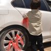 Ablasının evlenmesini istemedi, gelin arabasını taş yağmuruna tutup intihara kalkıştı Ablasının evlenmesini istemedi, gelin arabasını taş yağmuruna tutup intihara kalkıştı