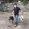 Yetiştirdiği kazları köpekler telef etti, bacak protezi ... Yetiştirdiği kazları köpekler telef etti, bacak protezi ...