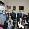 Engelliler bilgisayarları gözleri ile kullanıyor Engelliler bilgisayarları gözleri ile kullanıyor