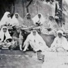 Bu da İran Şahı Nasıreddin Kaçar'ın haremi Bu da İran Şahı Nasıreddin Kaçar'ın haremi
