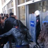 İstanbul Adalet Sarayı'nda 'arama' müdahalesi İstanbul Adalet Sarayı'nda 'arama' müdahalesi