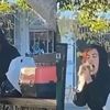 Sokakta hamsterı tokatlayıp, ısırmaya kalkışan kadına para cezası Sokakta hamsterı tokatlayıp, ısırmaya kalkışan kadına para cezası