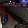 Kayseri de otomobil kanala devrildi: 2 yaralı