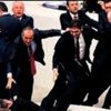 Meclis'te yine kavga: Vekil boşluğa düştü