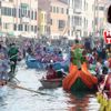 Turizmde aşırı başarı felâketi Turizmde aşırı başarı felâketi