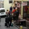 Berberde sıra beklerken kalp krizi geçirdi Berberde sıra beklerken kalp krizi geçirdi