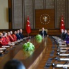 Galatasaraylı futbolcular Erdoğan'ı ziyaret etti