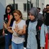 Adana'da uyuşturucu operasyonunda yakalanan 25 kişi tutuklandı Adana'da uyuşturucu operasyonunda yakalanan 25 kişi tutuklandı
