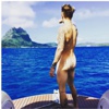 Justin Bieber'ın pozu olay oldu Justin Bieber'ın pozu olay oldu