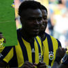 Emenike'den tartışma yaratan hareket Emenike'den tartışma yaratan hareket