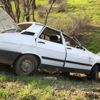 Otomobil şarampole yuvarlandı: 2 yaralı Otomobil şarampole yuvarlandı: 2 yaralı