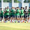 Bursaspor hazırlıklarına altyapıdan çıkardığı gençlerle ... Bursaspor hazırlıklarına altyapıdan çıkardığı gençlerle ...