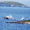 Kardak’ta çelenk krizi Kardak’ta çelenk krizi