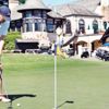 Kölelerin üzerinde golf oynuyorlar
