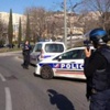 Fransa'da polise silahlı saldırı Fransa'da polise silahlı saldırı