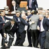 Türk demokrasisi belirsizliğe girdi Türk demokrasisi belirsizliğe girdi