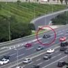Motosikletli gencin feci ölümü kamerada Motosikletli gencin feci ölümü kamerada