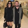 Deniz Akkaya sevgilisiyle AVM'de gezdi Deniz Akkaya sevgilisiyle AVM'de gezdi