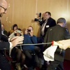 Başbakan, mayonezli saldırıya gülerek cevap verdi Başbakan, mayonezli saldırıya gülerek cevap verdi