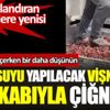 ﻿Meyve suyu yapılacak vişneleri ayakkabılarıyla çiğnedi