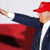 ABD eski Başkanı Donald Trump'tan "Hitler'e övgü" iddiası ABD eski Başkanı Donald Trump'tan "Hitler'e övgü" iddiası