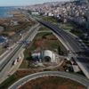 Yolun ortasına cami yaptılar: 'Yaşlılar araçlarıyla gelsin'