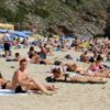 Alanya'da tatilciler plajları doldurdu
