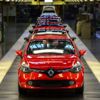 Renault, ilk çeyrekte liderliği sürdürdü Renault, ilk çeyrekte liderliği sürdürdü
